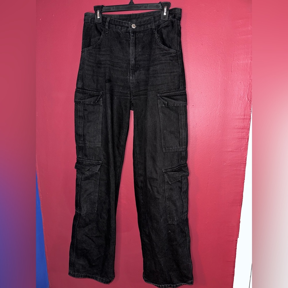Black cargo jeans with a relaxed fit